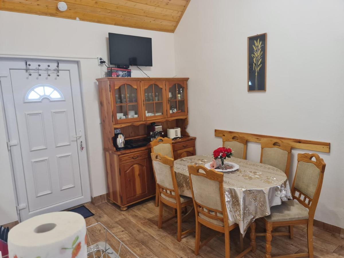 Apartament Hobby Vendeghaz Kiskunmajsa Zewnętrze zdjęcie