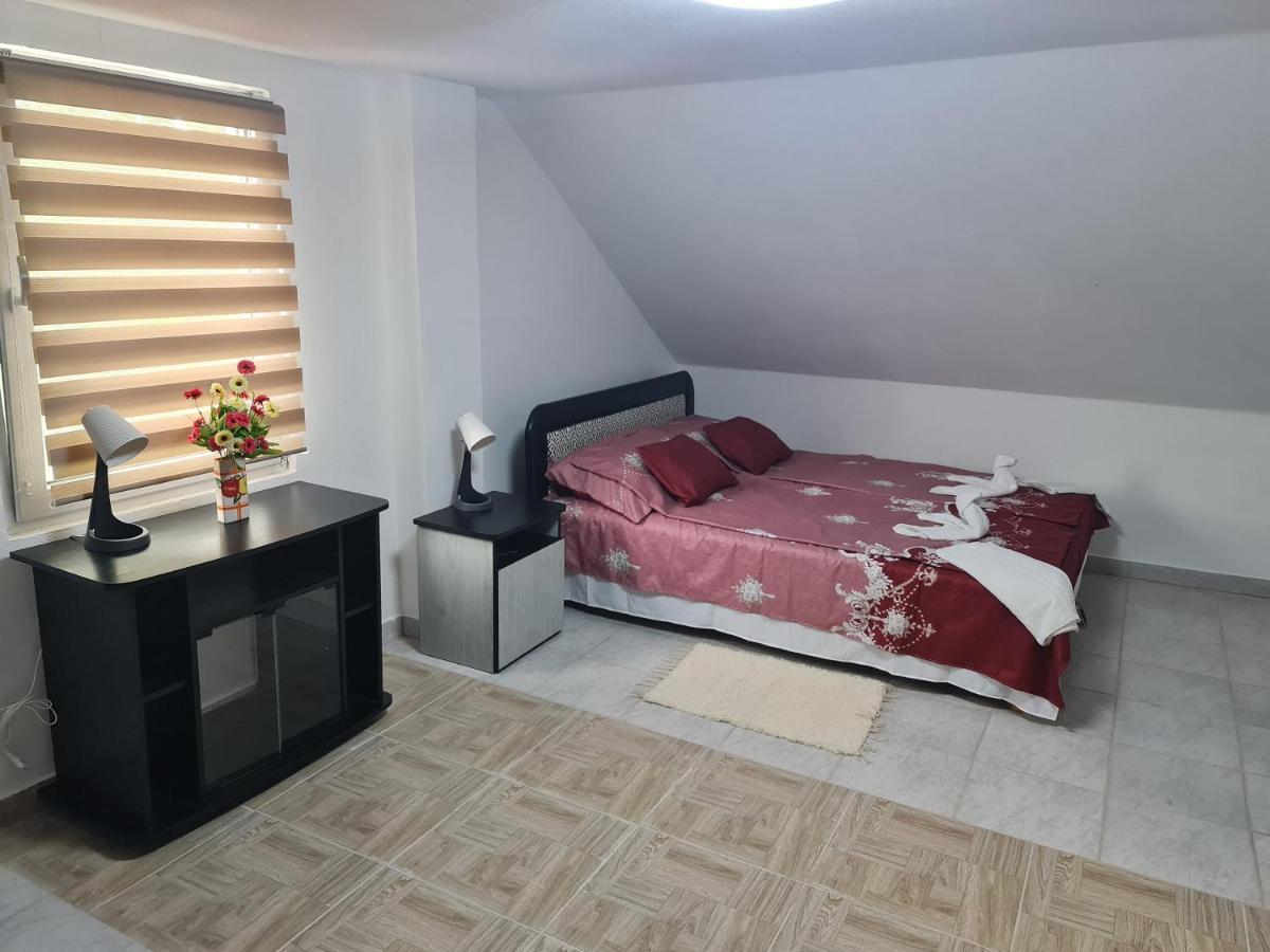 Apartament Hobby Vendeghaz Kiskunmajsa Zewnętrze zdjęcie